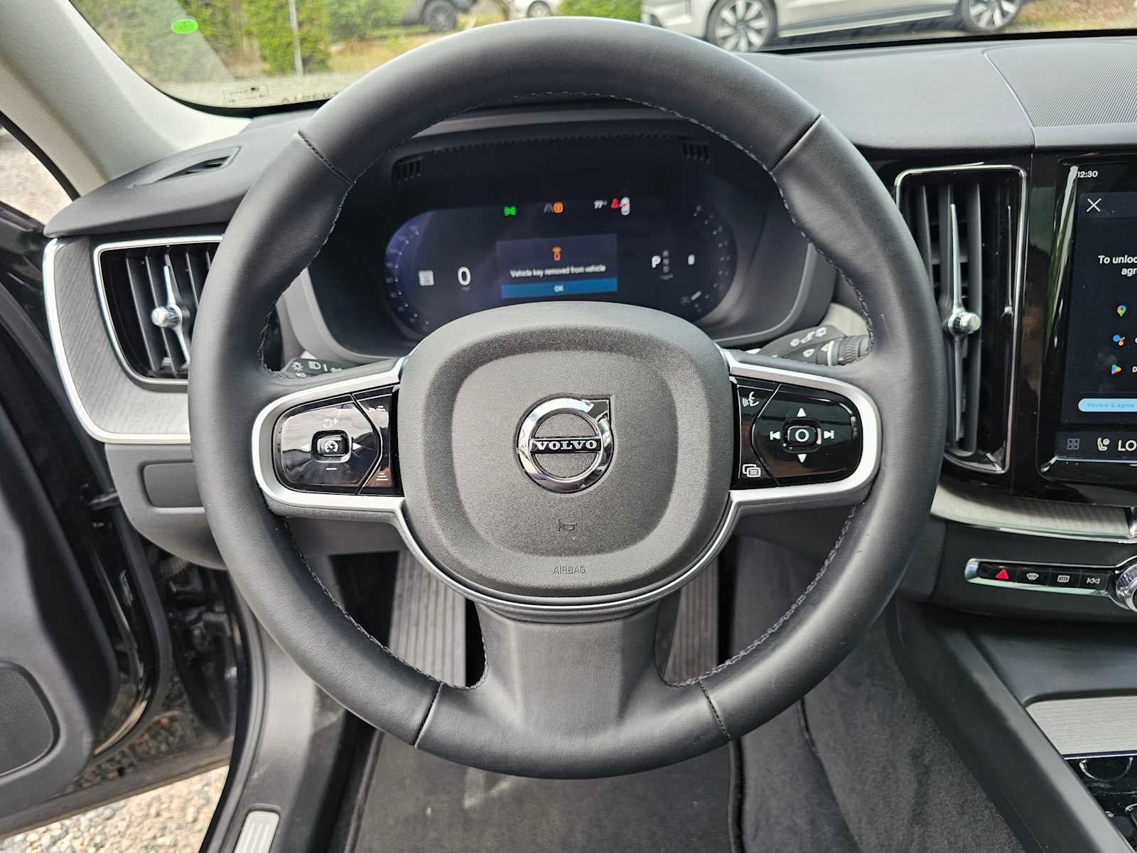 2025 Volvo XC60 Plus