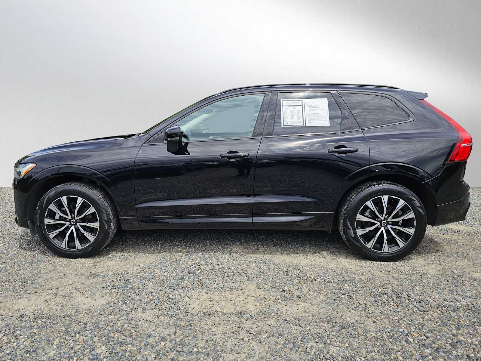 2025 Volvo XC60 Plus