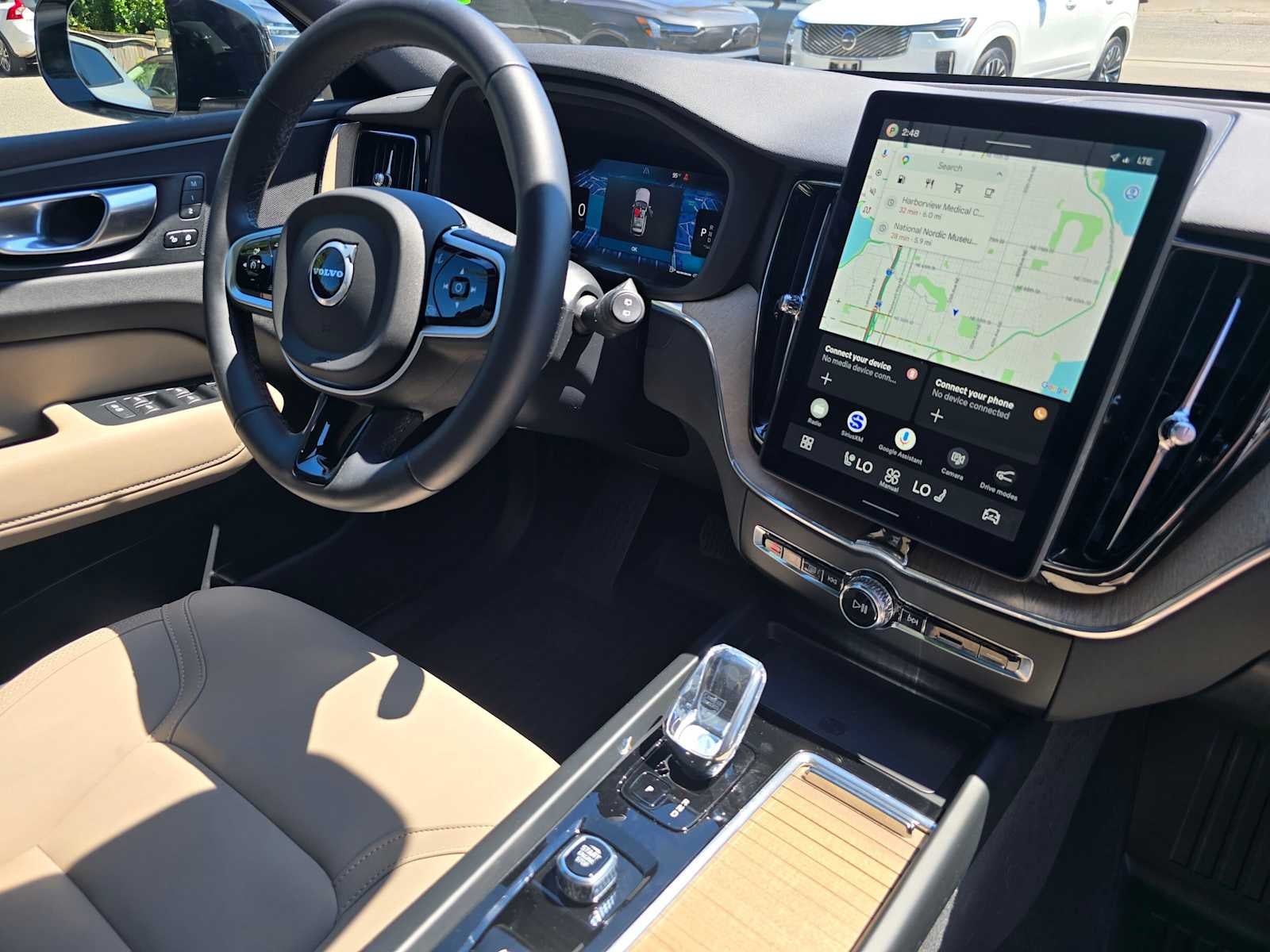 2026 Volvo XC60 Plus