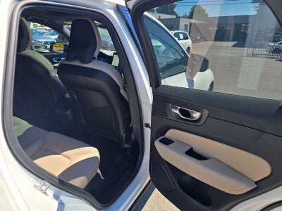 2026 Volvo XC60 Plus