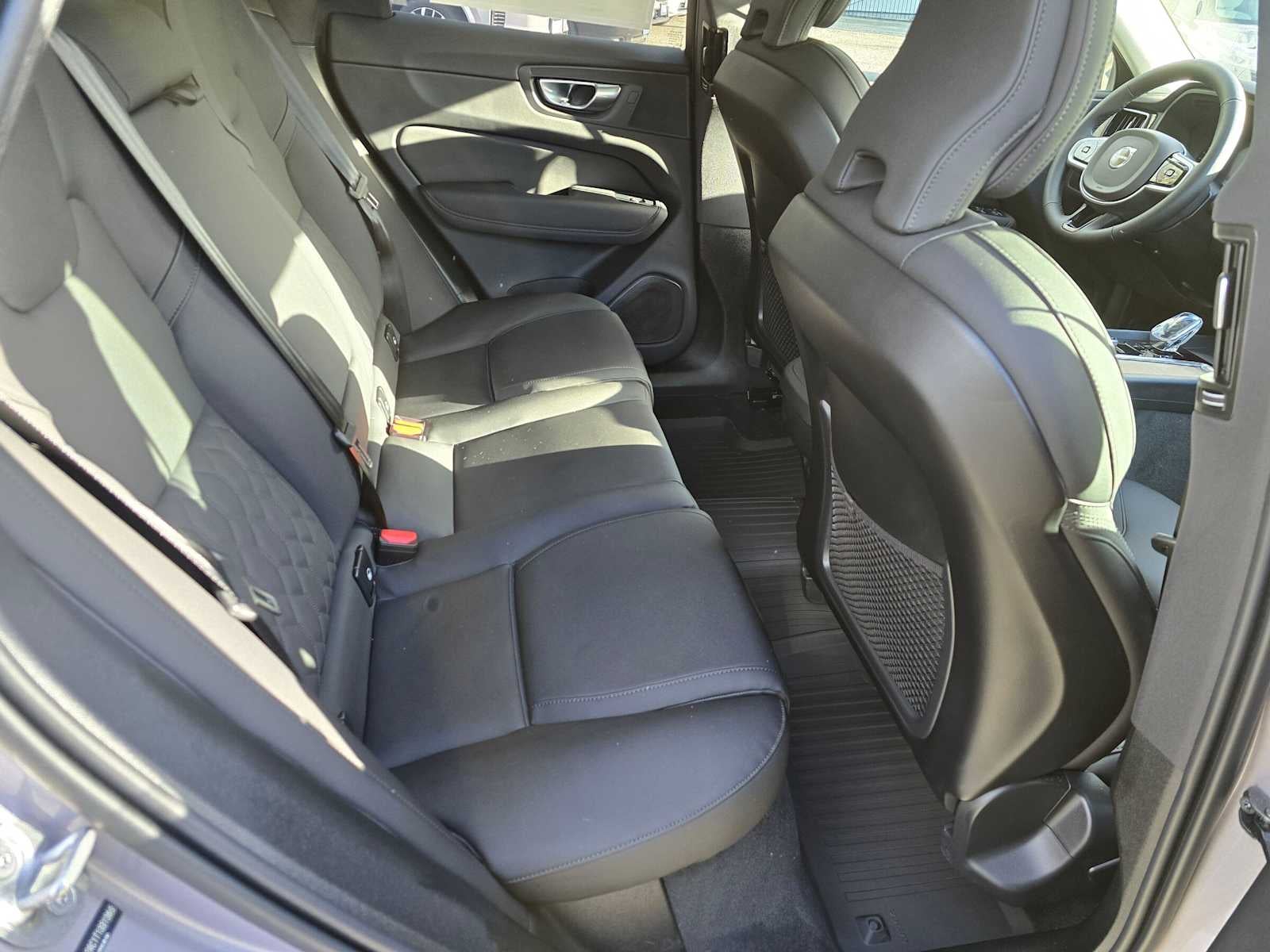 2026 Volvo XC60 Plus
