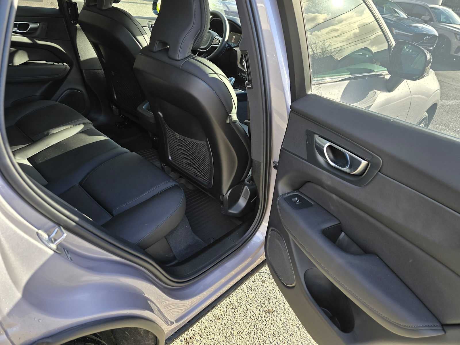 2026 Volvo XC60 Plus