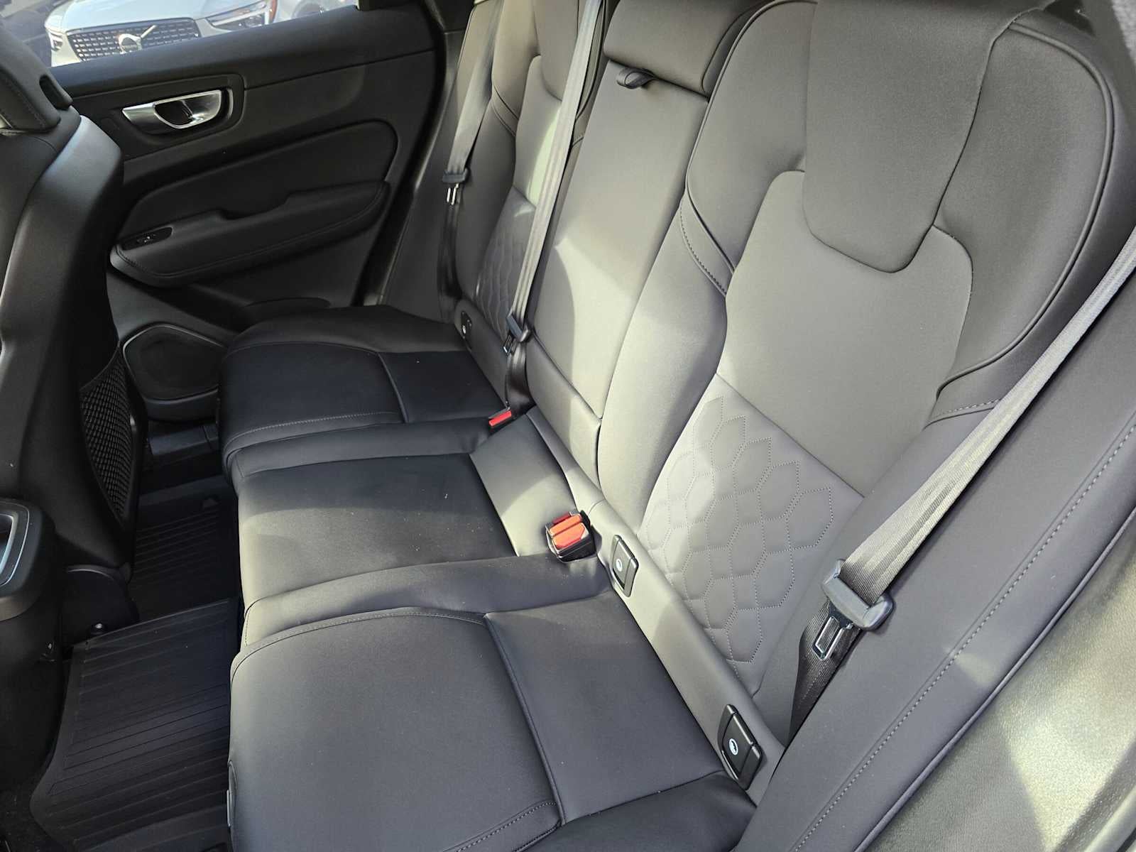 2026 Volvo XC60 Plus
