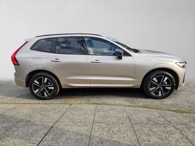 2026 Volvo XC60 Plus