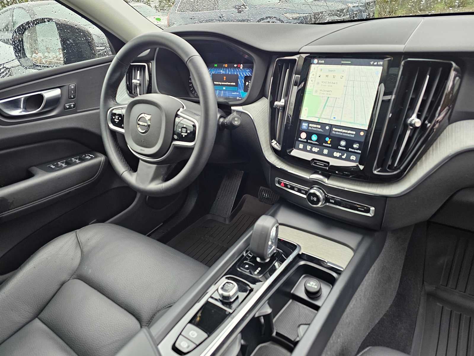 2025 Volvo XC60 Plus