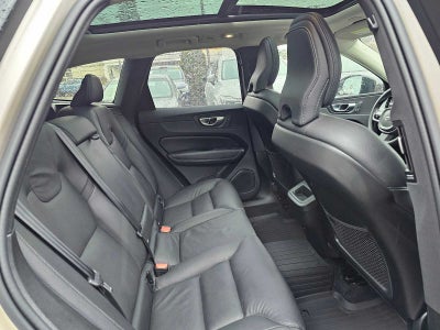 2025 Volvo XC60 Plus