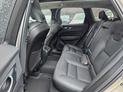 2025 Volvo XC60 Plus