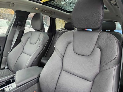 2025 Volvo XC60 Plus