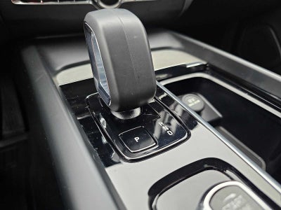 2025 Volvo XC60 Plus