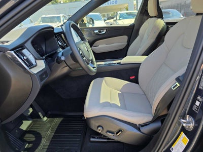 2026 Volvo XC60 Plus