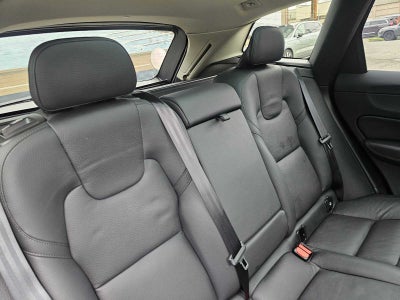 2025 Volvo XC60 Plus