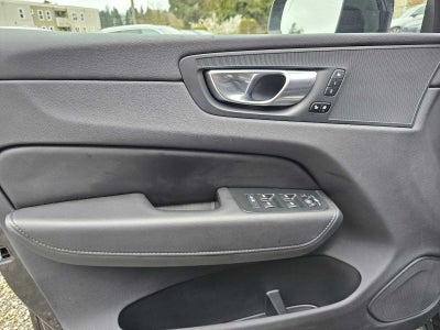 2025 Volvo XC60 Plus