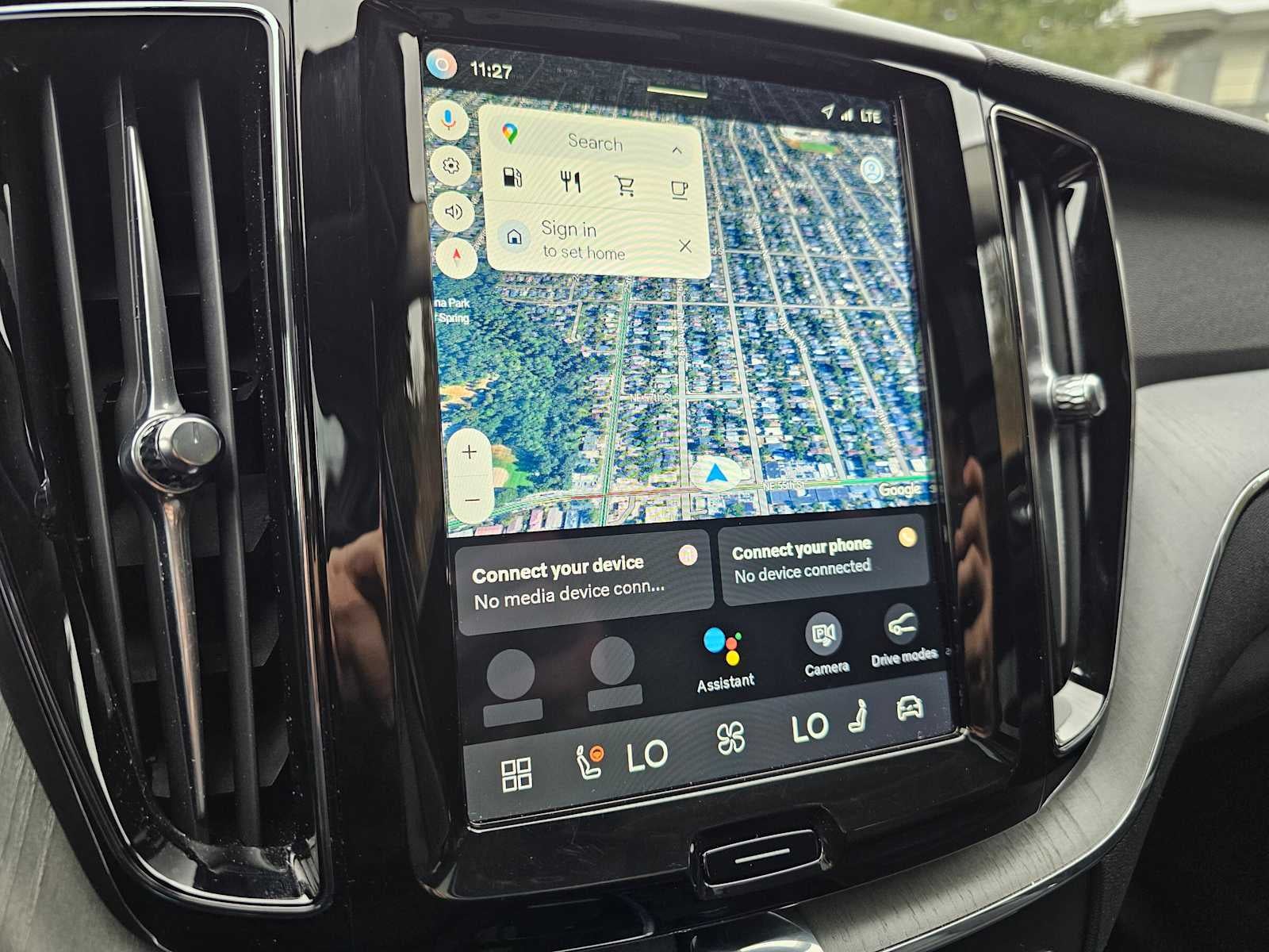 2025 Volvo XC60 Plus