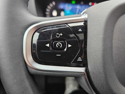 2025 Volvo XC60 Plus