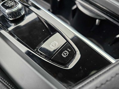 2025 Volvo XC60 Plus