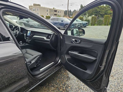 2025 Volvo XC60 Plus