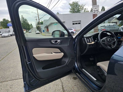 2026 Volvo XC60 Plus
