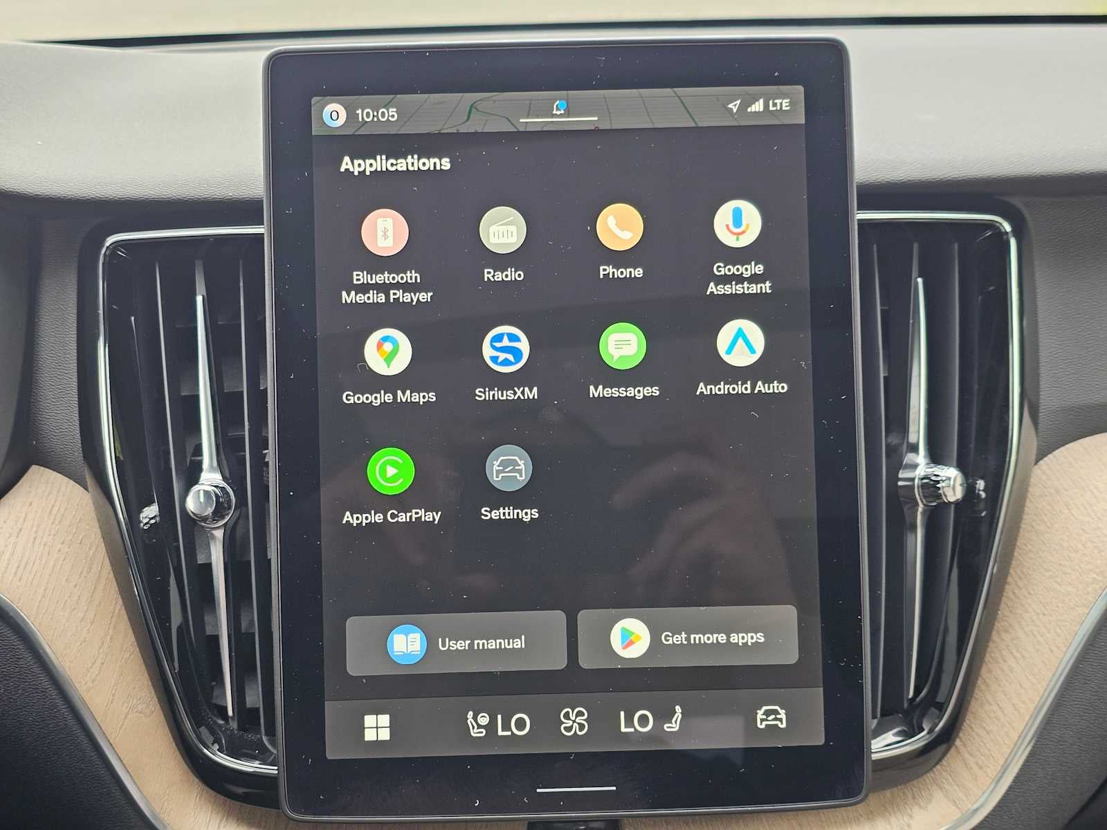 2026 Volvo XC60 Plus
