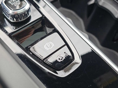 2026 Volvo XC60 Plus