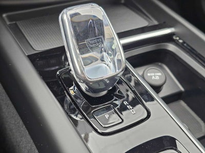 2026 Volvo XC60 Plus