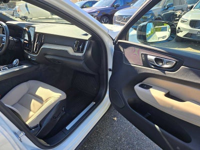 2026 Volvo XC60 Plus