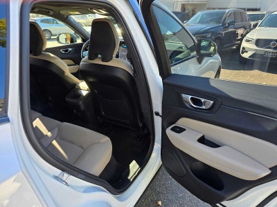 2026 Volvo XC60 Plus