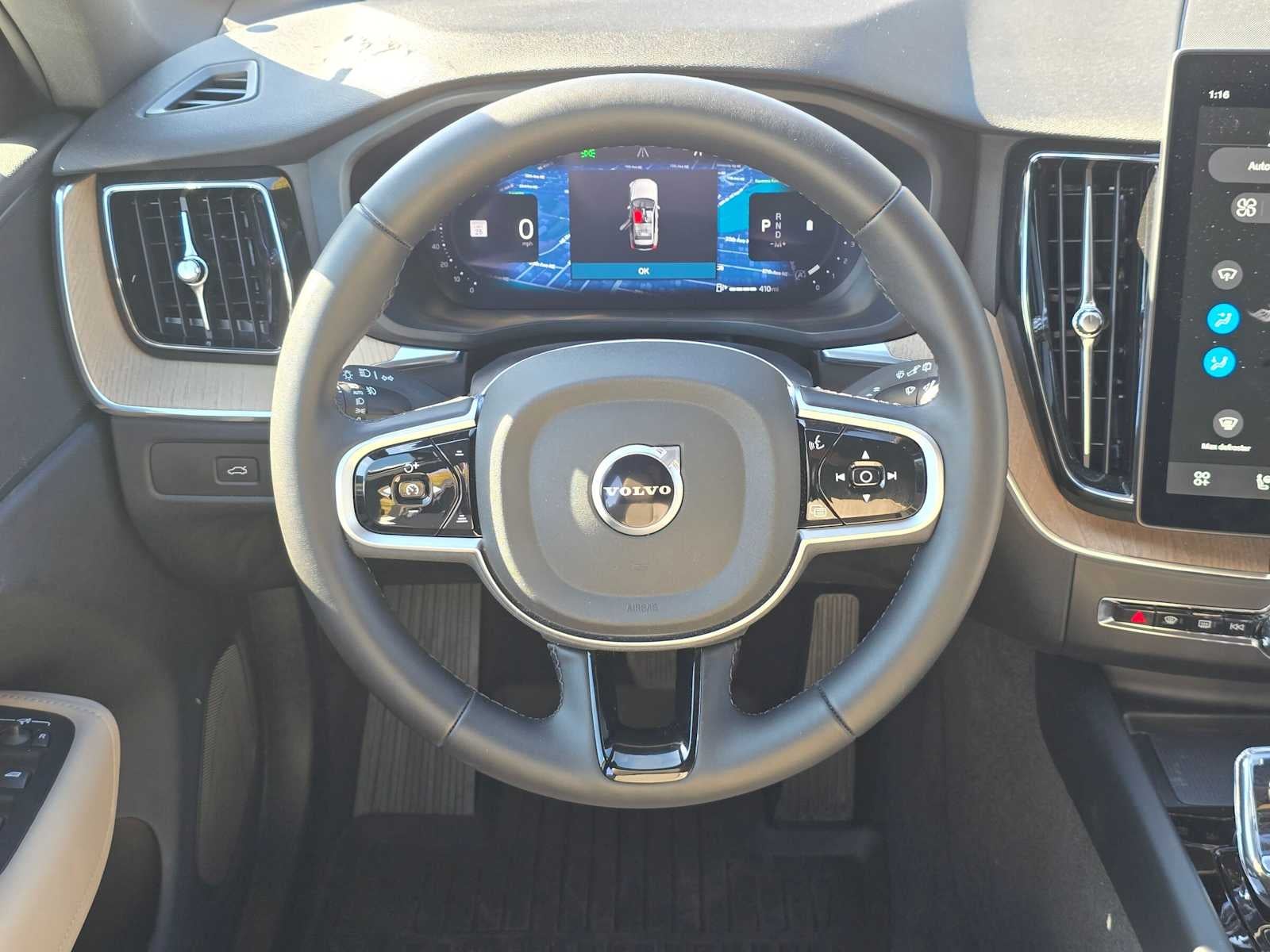 2026 Volvo XC60 Plus