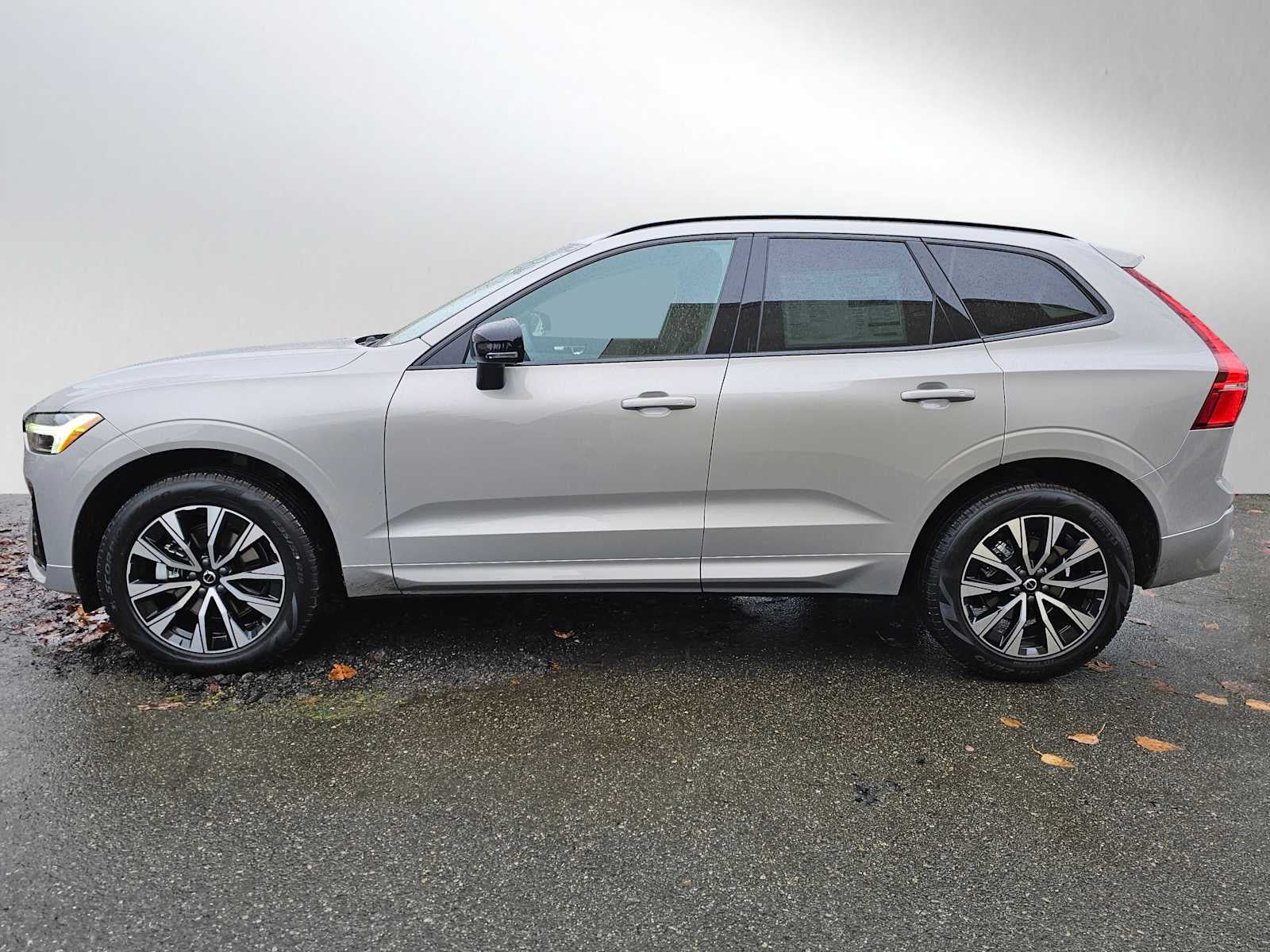 2025 Volvo XC60 Core