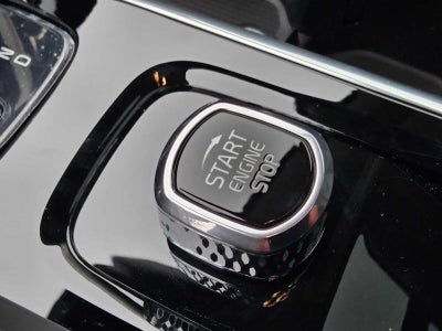 2025 Volvo XC60 Core