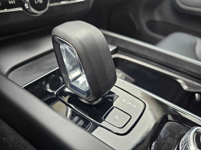 2025 Volvo XC60 Core