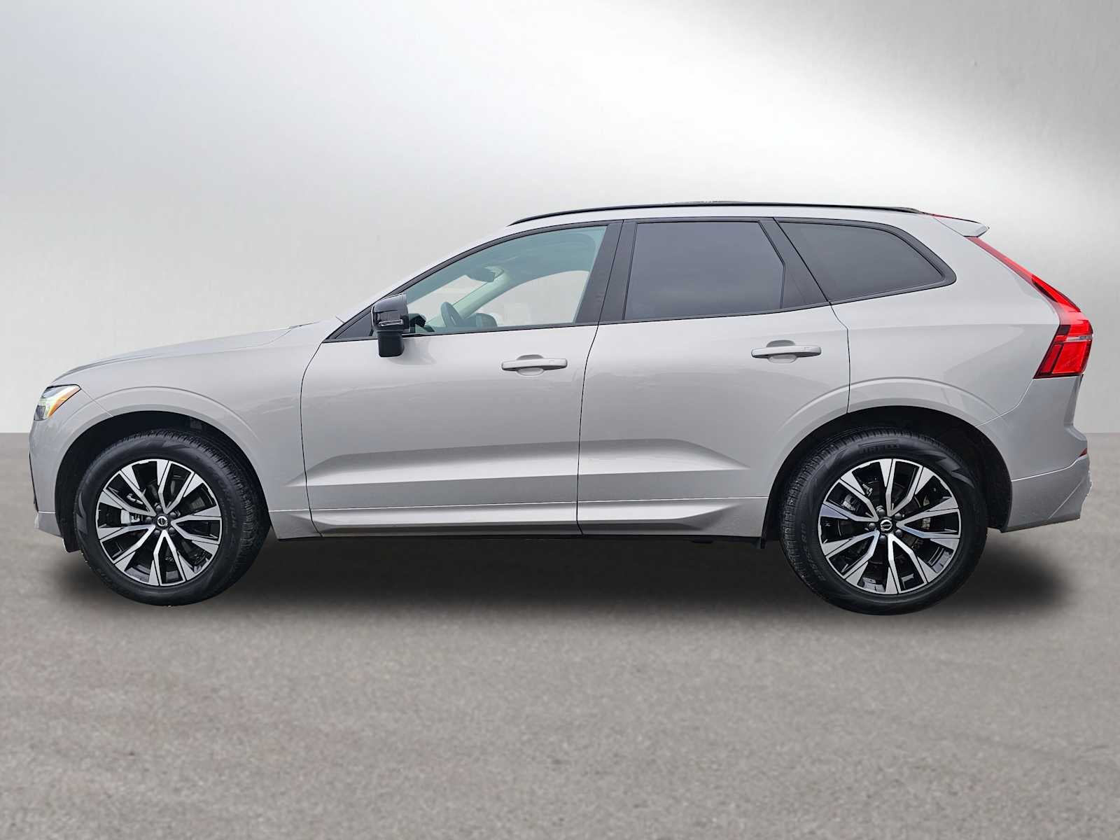 2025 Volvo XC60 Core