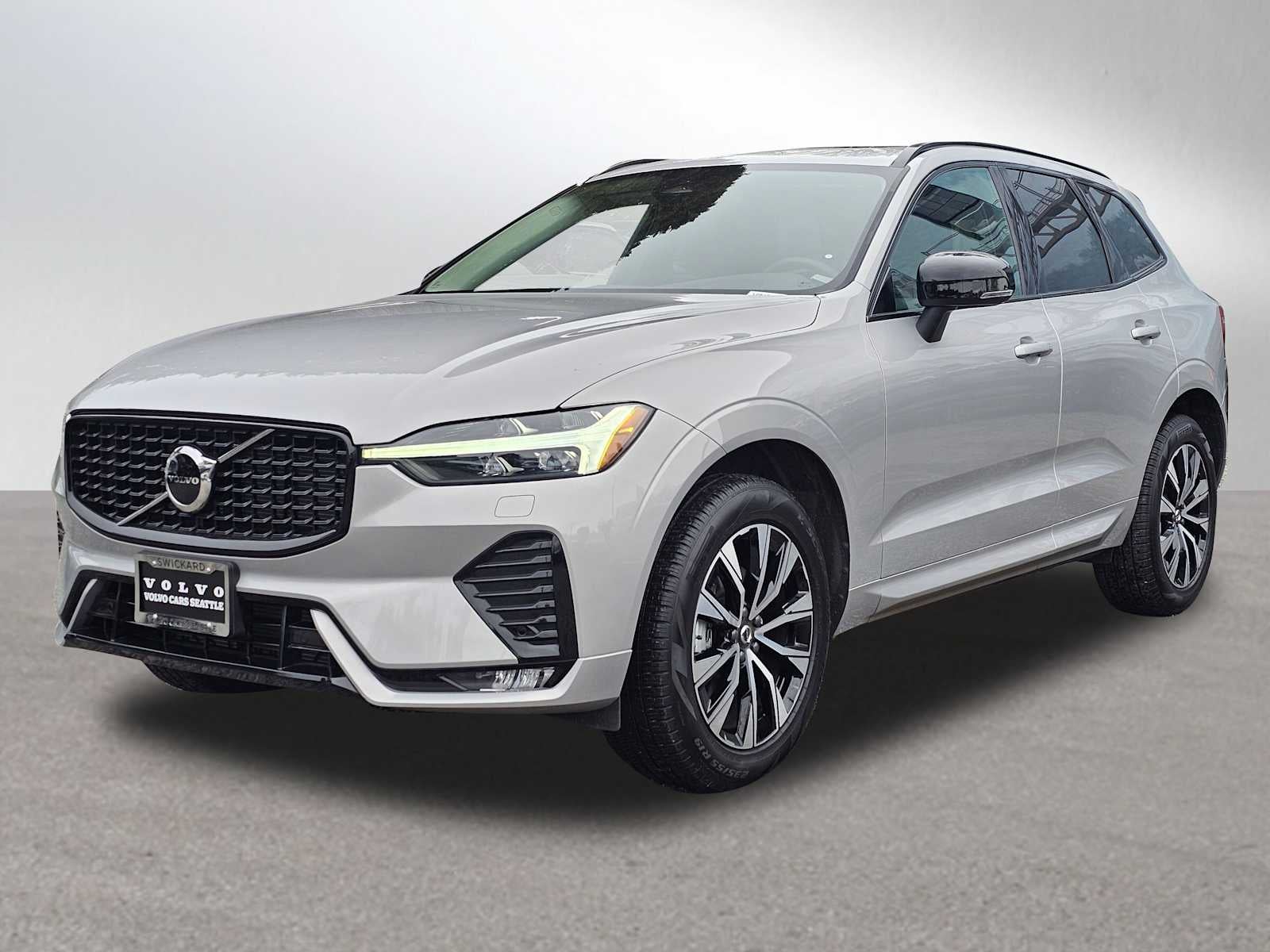 2025 Volvo XC60 Core