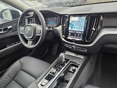 2025 Volvo XC60 Core