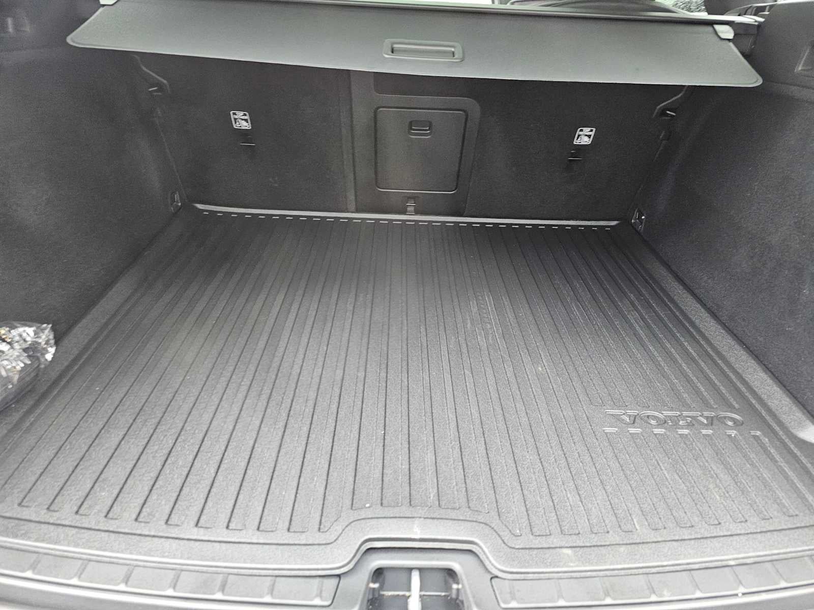 2025 Volvo XC60 Core