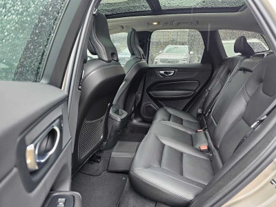 2025 Volvo XC60 Core