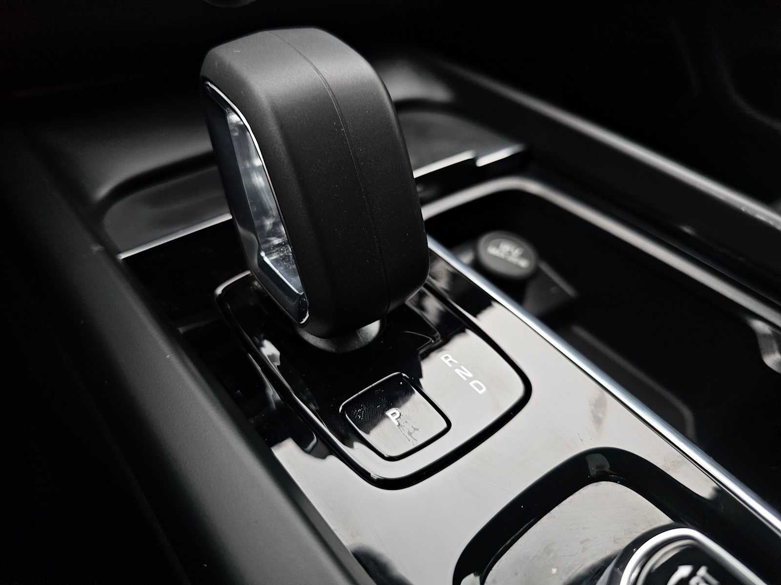 2025 Volvo XC60 Core