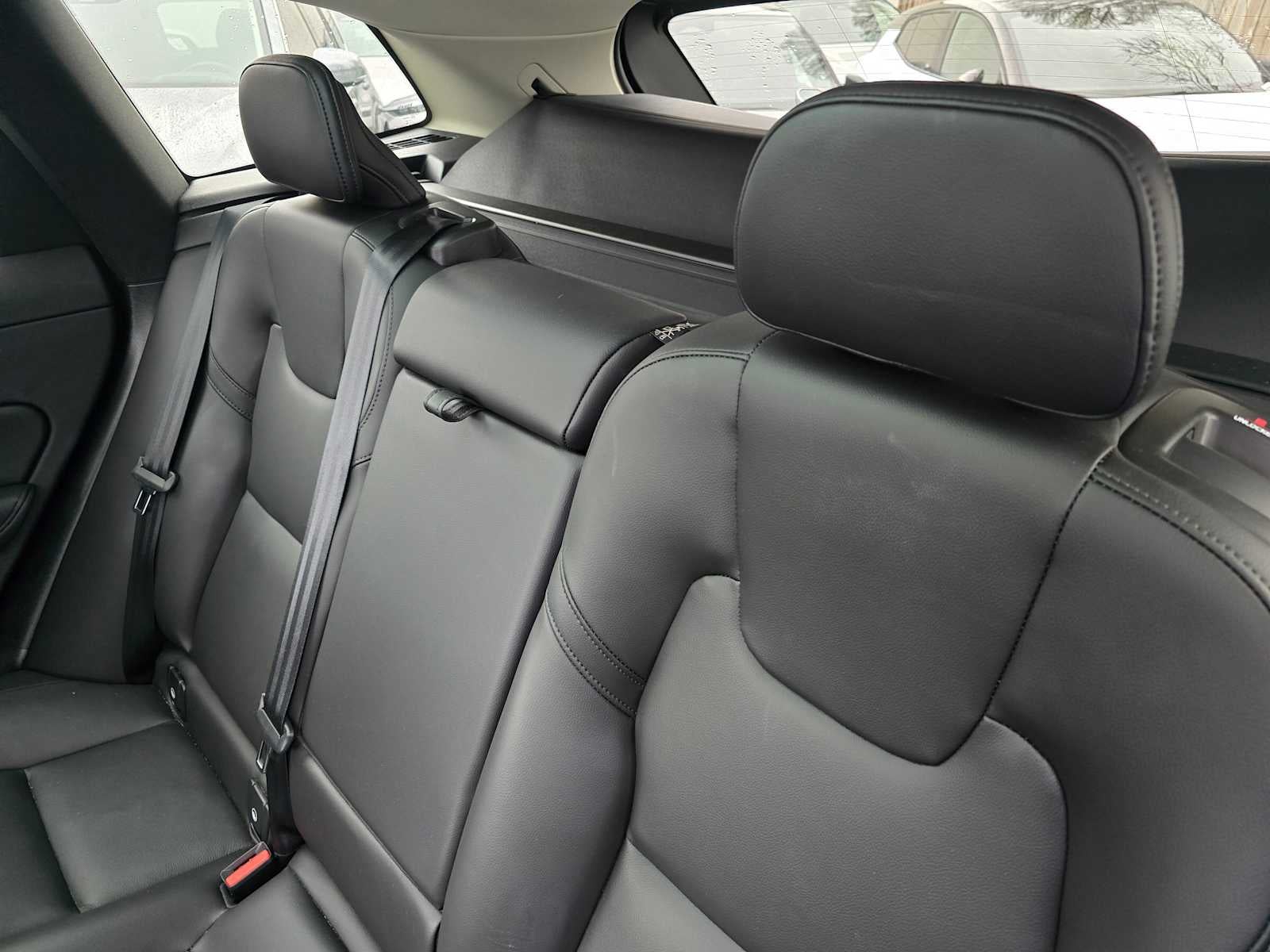 2025 Volvo XC60 Core