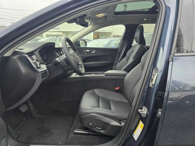 2025 Volvo XC60 Core