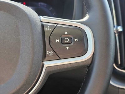 2025 Volvo XC60 Core