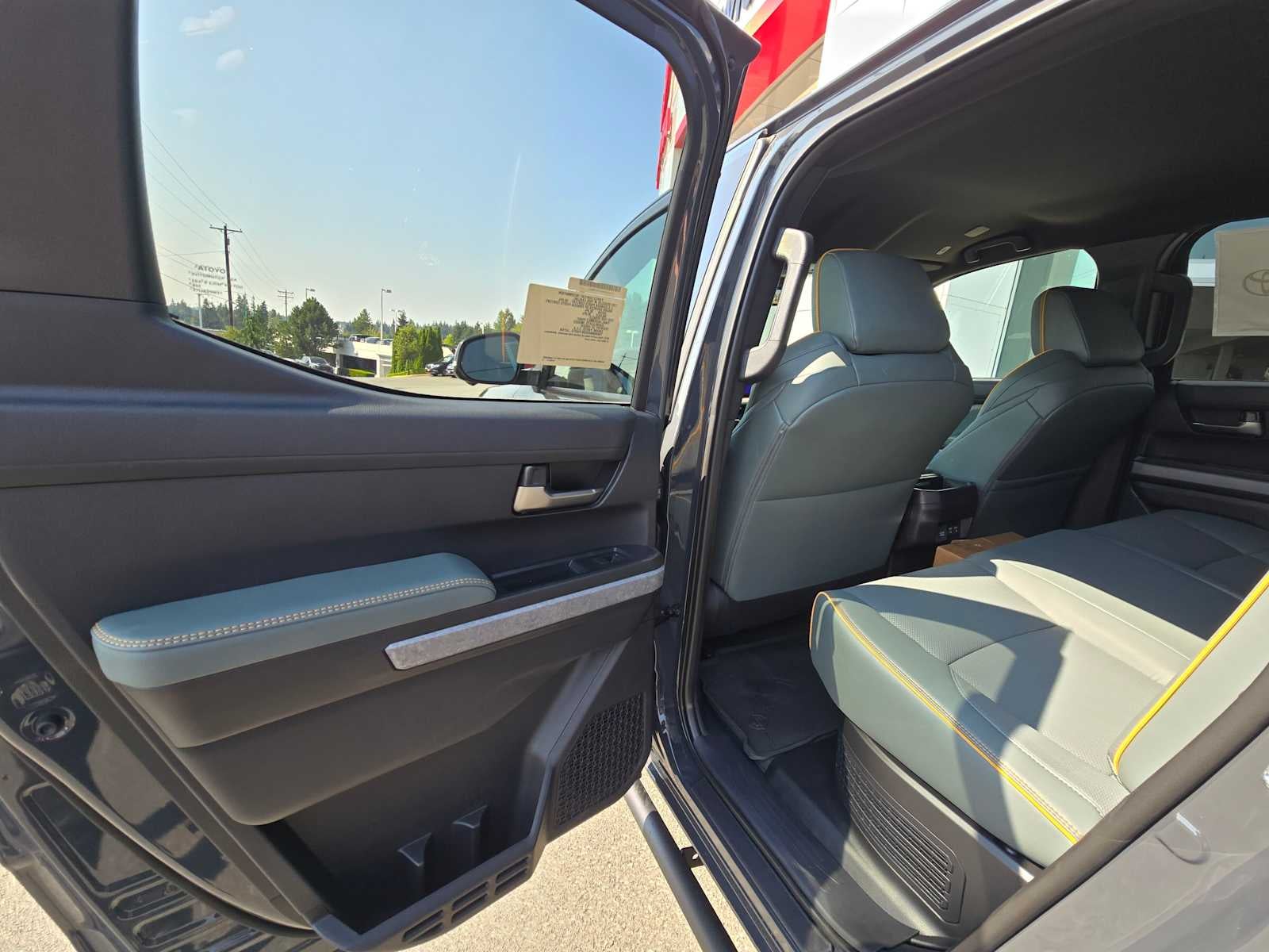 2026 Toyota Tacoma i-FORCE MAX Tacoma Trailhunter