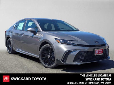 2026 Toyota Camry SE AWD