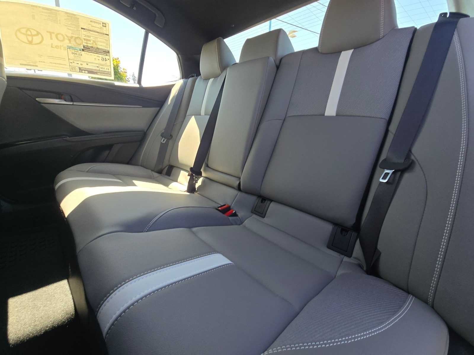 2026 Toyota Camry SE AWD