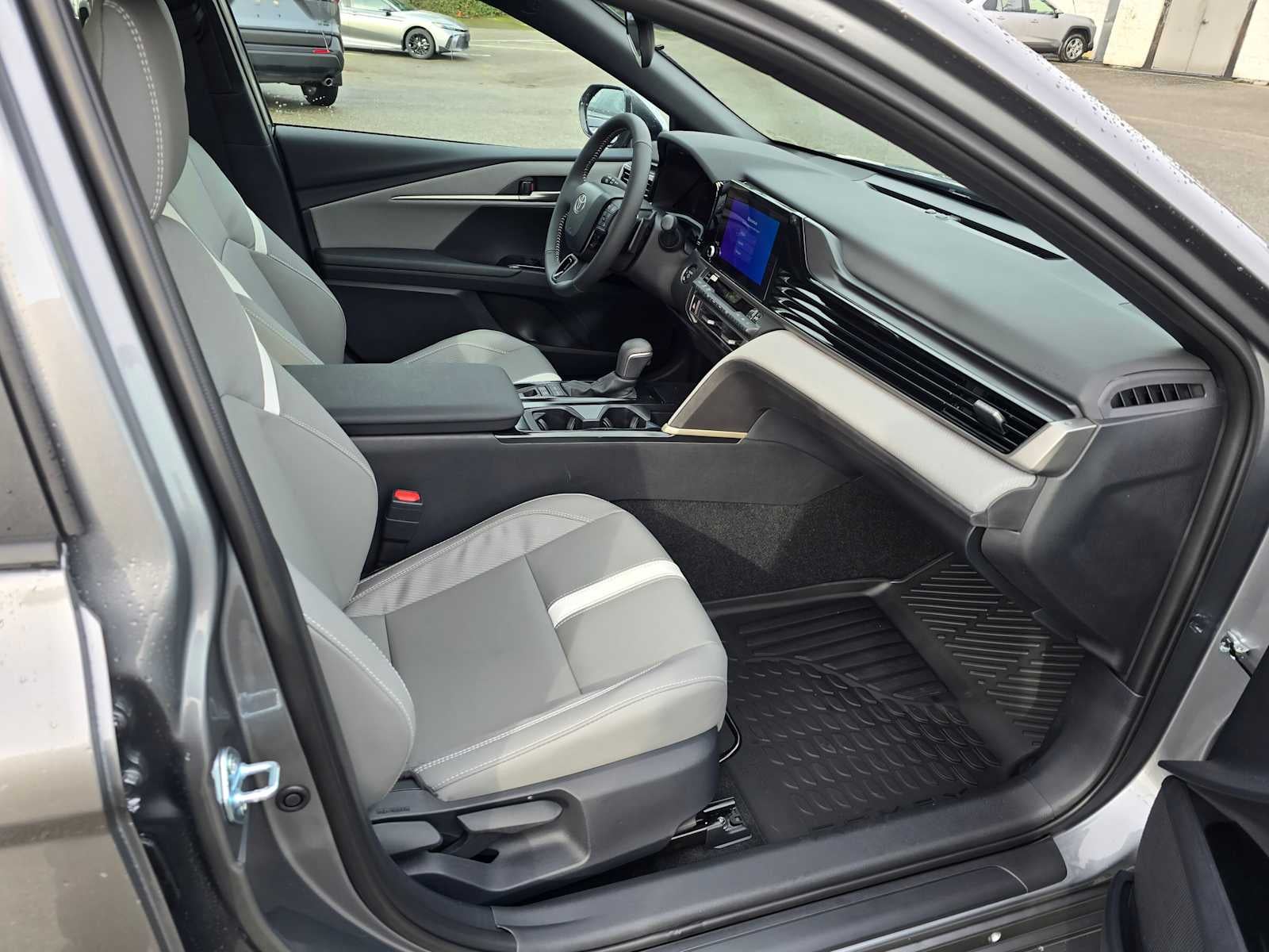 2026 Toyota Camry SE AWD