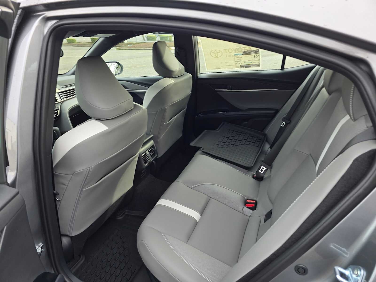 2026 Toyota Camry SE AWD