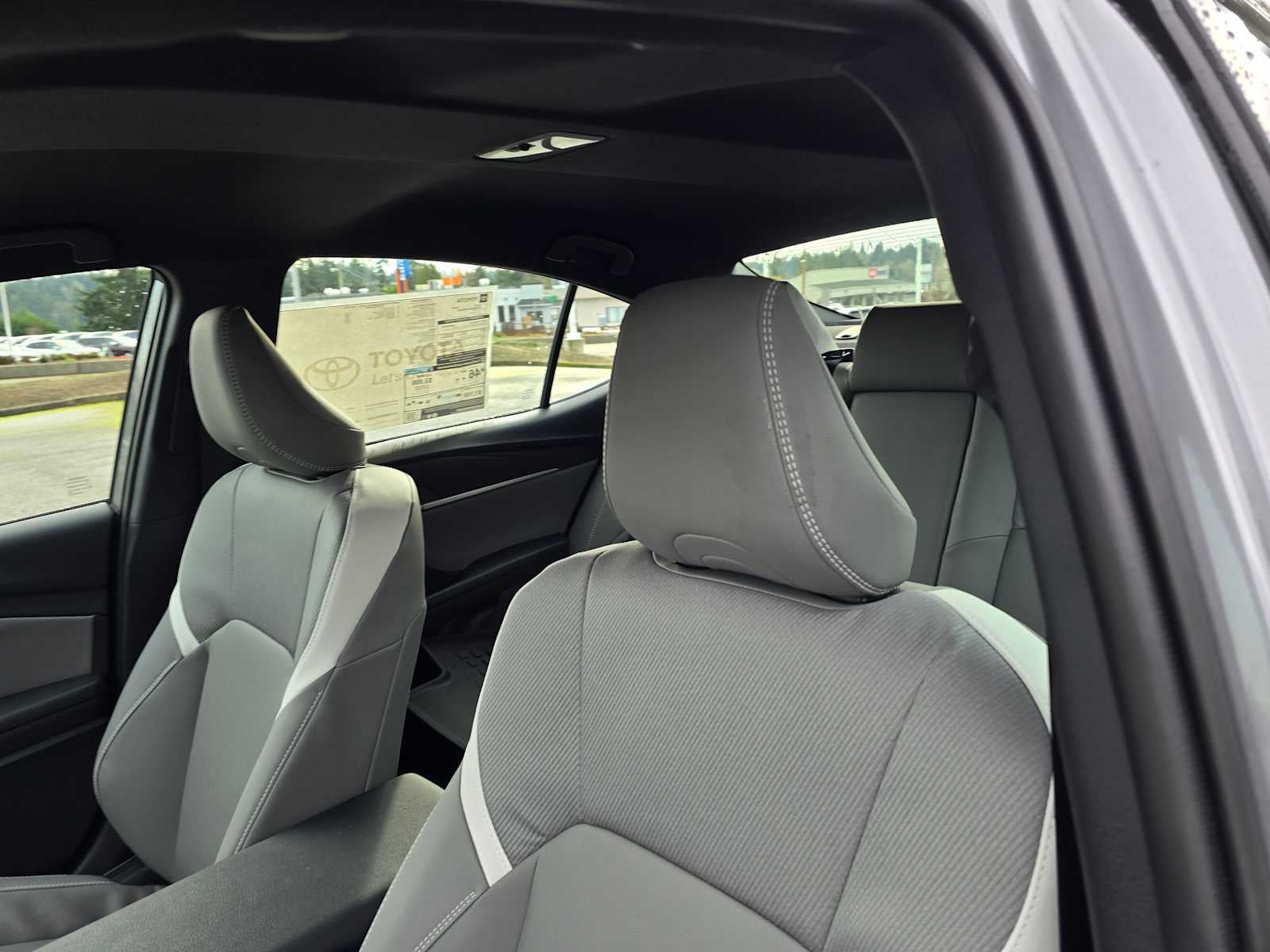 2026 Toyota Camry SE AWD