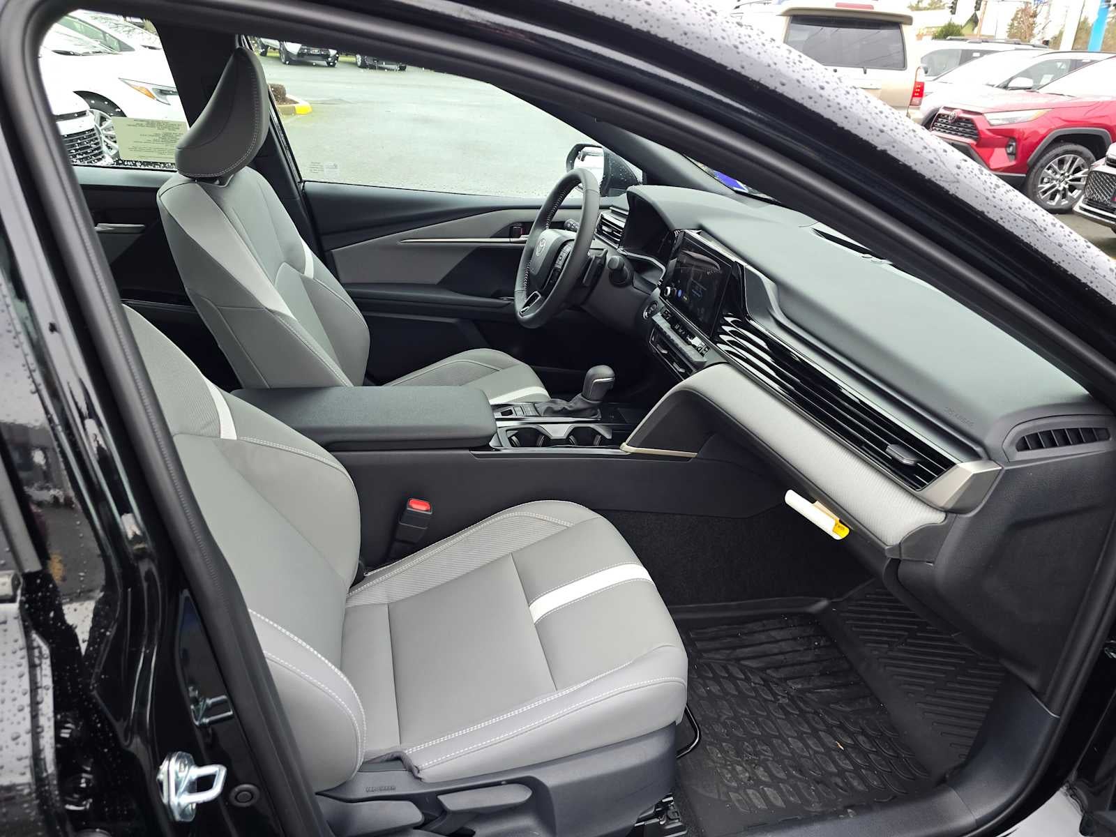 2026 Toyota Camry SE AWD