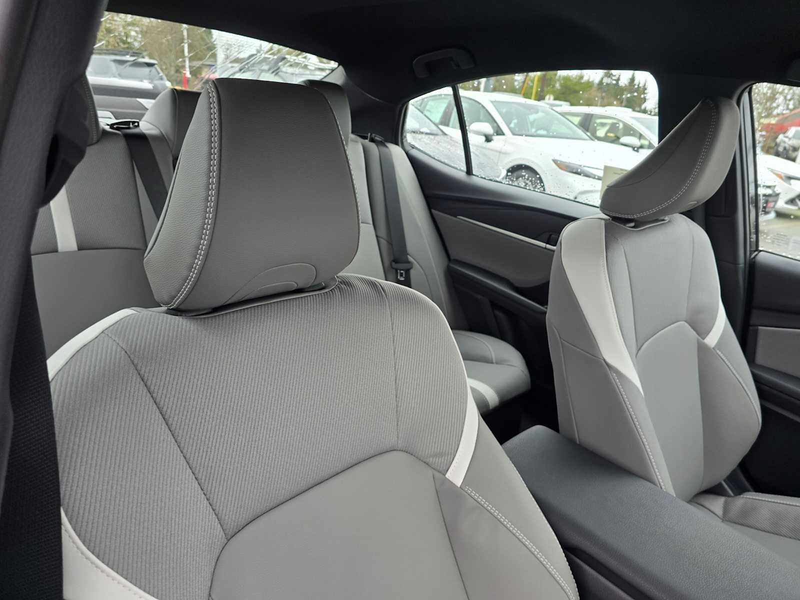 2026 Toyota Camry SE AWD