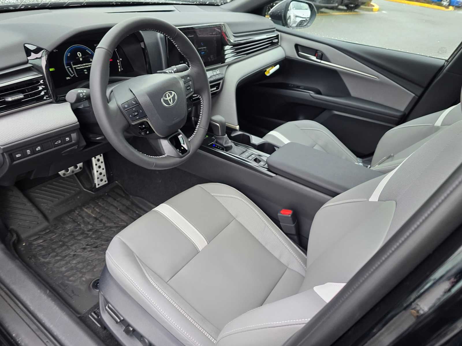 2026 Toyota Camry SE AWD