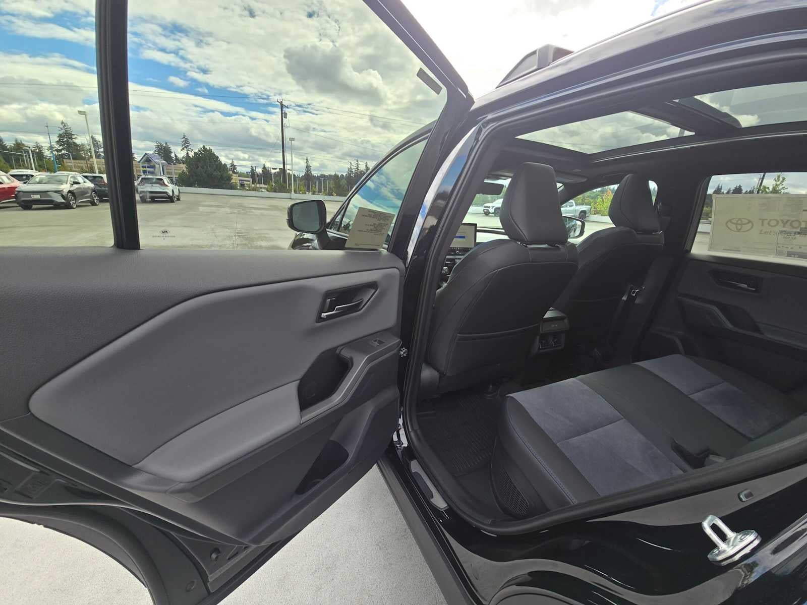2026 Toyota RAV4 XSE