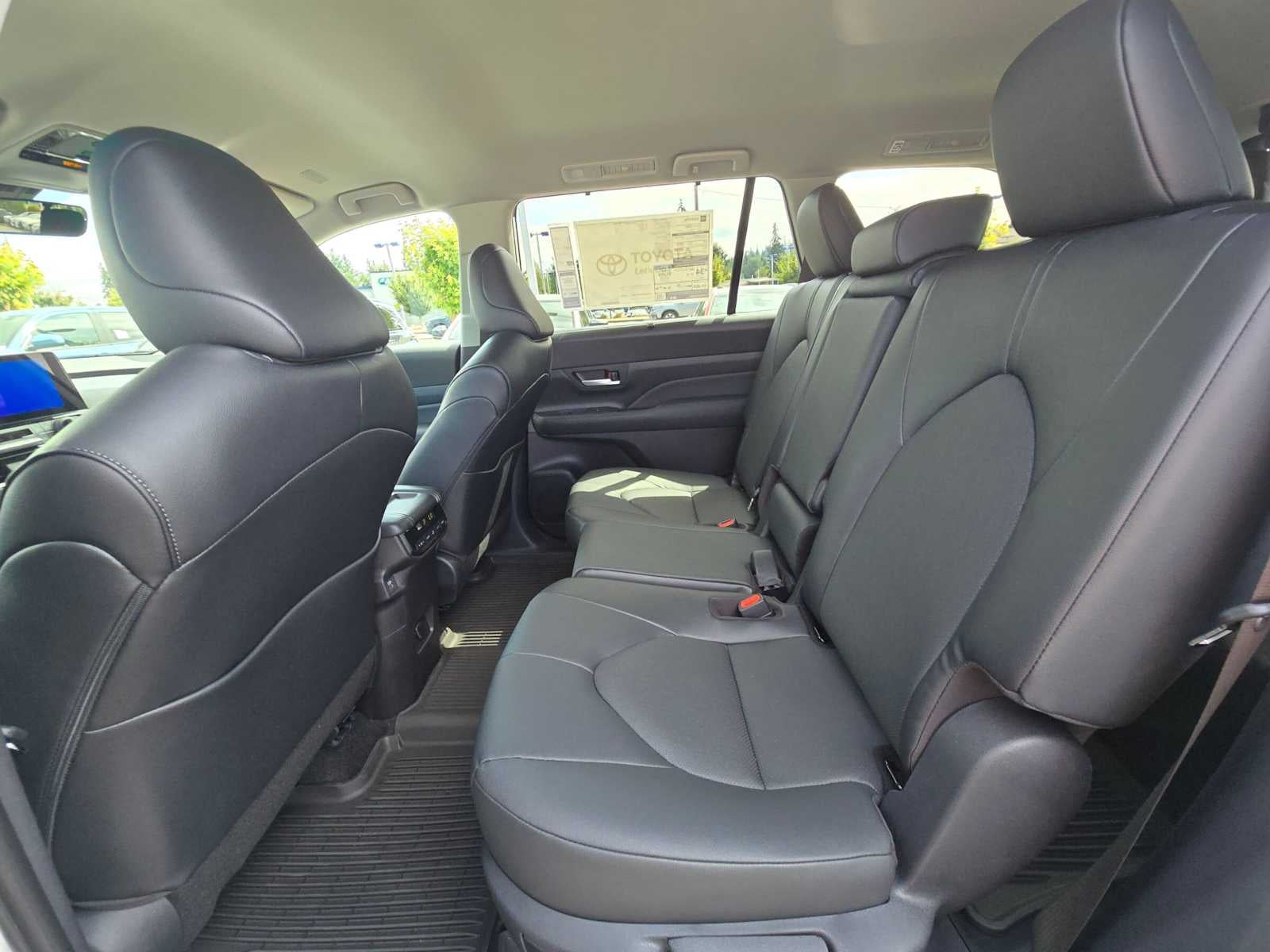 2026 Toyota Grand Highlander Hybrid XLE